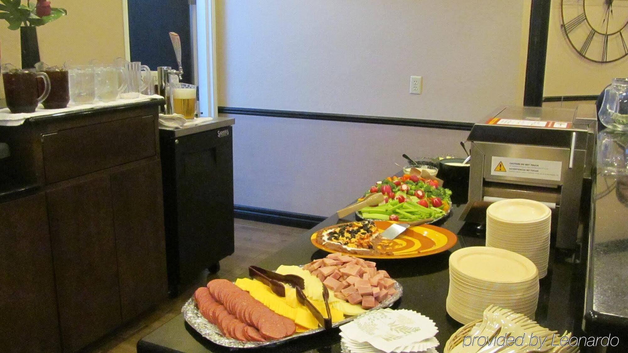 Holiday Inn Express Hotel & Suites Lexington By Ihg Eksteriør billede