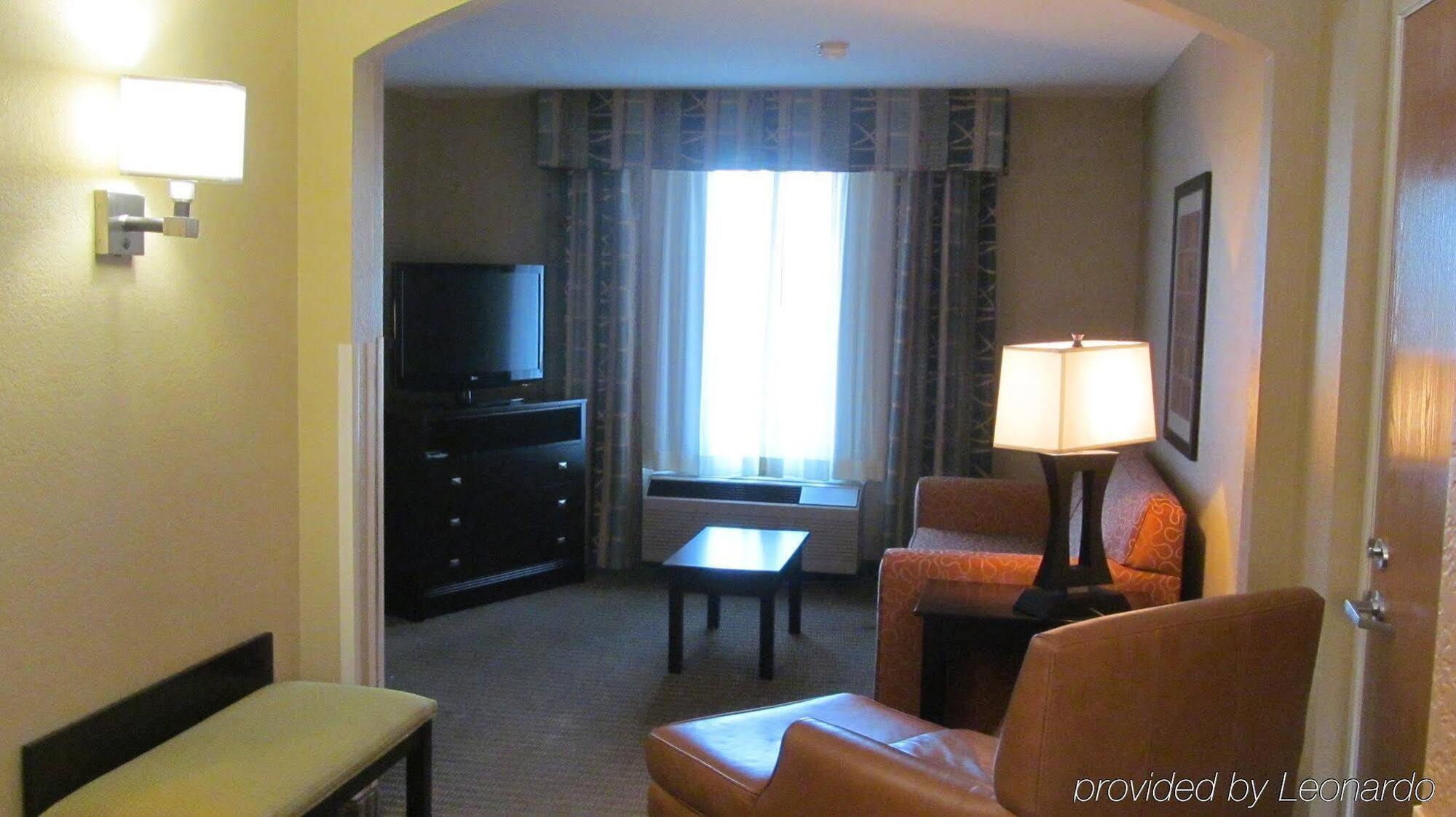 Holiday Inn Express Hotel & Suites Lexington By Ihg Eksteriør billede